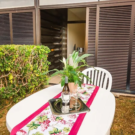 Apartman Bilo Standard Garden-14 By Interhome *